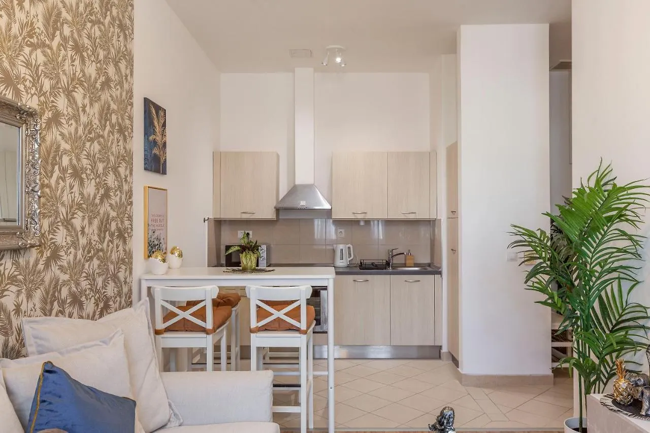 Luxurious Art Deco Apartment In The King Street Budapesta Ungaria